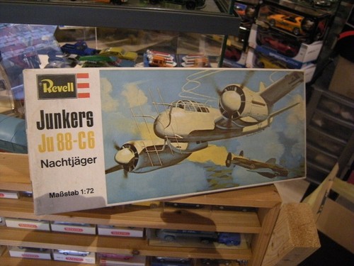 Revell h165 junkers ju - 1:72,